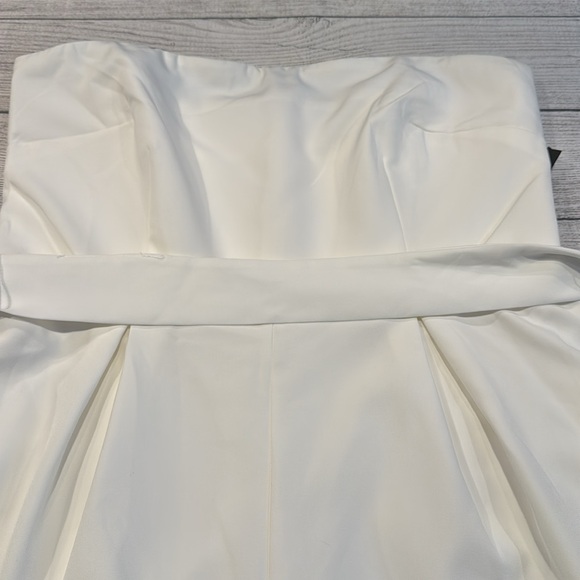 New York & Company Shorts Romper off white size L NWT - Picture 14 of 16